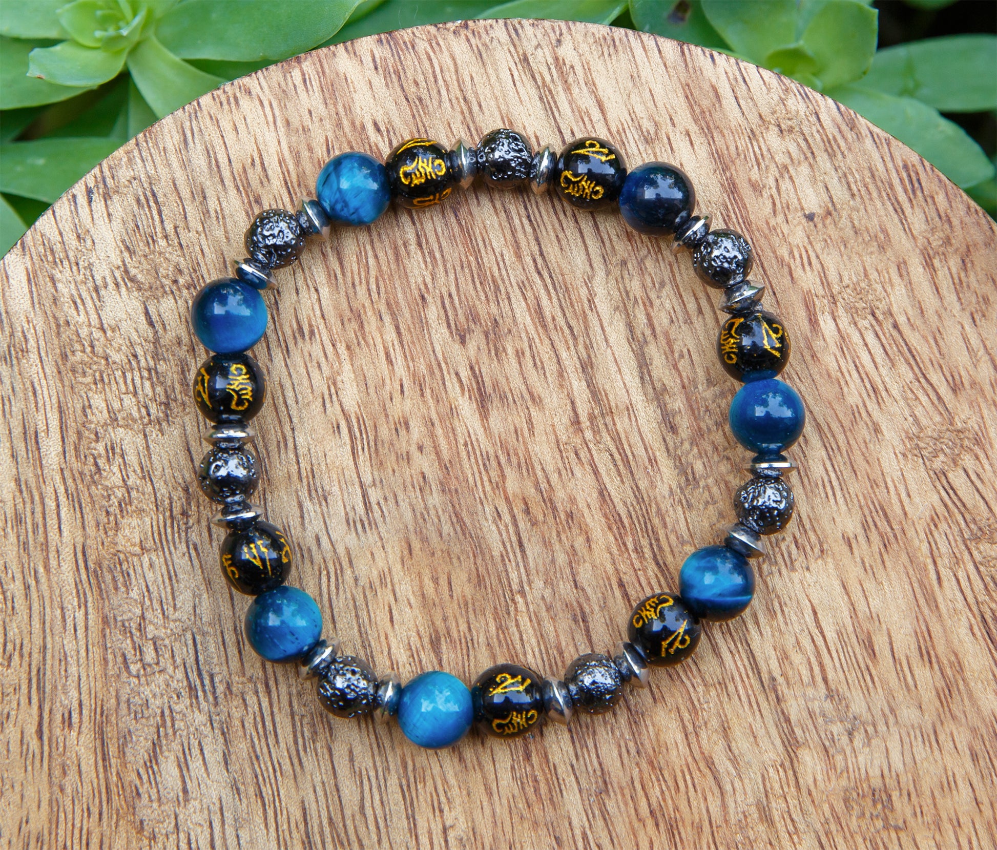 Bracelet homme perles oeil de tigre bleu 8mm perles noire en verre mantra et perle de lave - caurisandco
