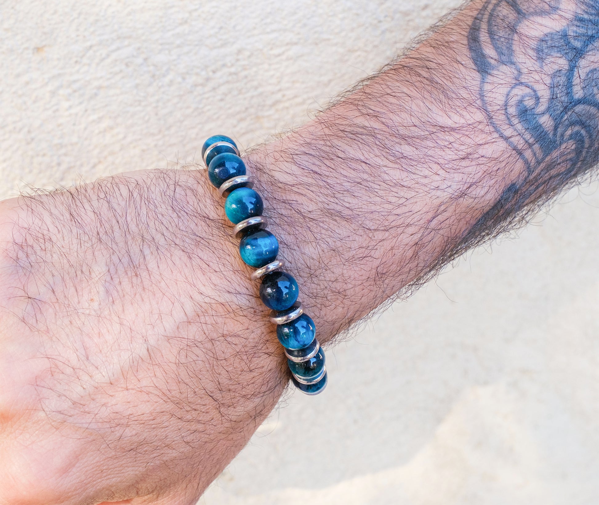 Bracelet homme perles oeil de tigre bleu 10mm - caurisandco