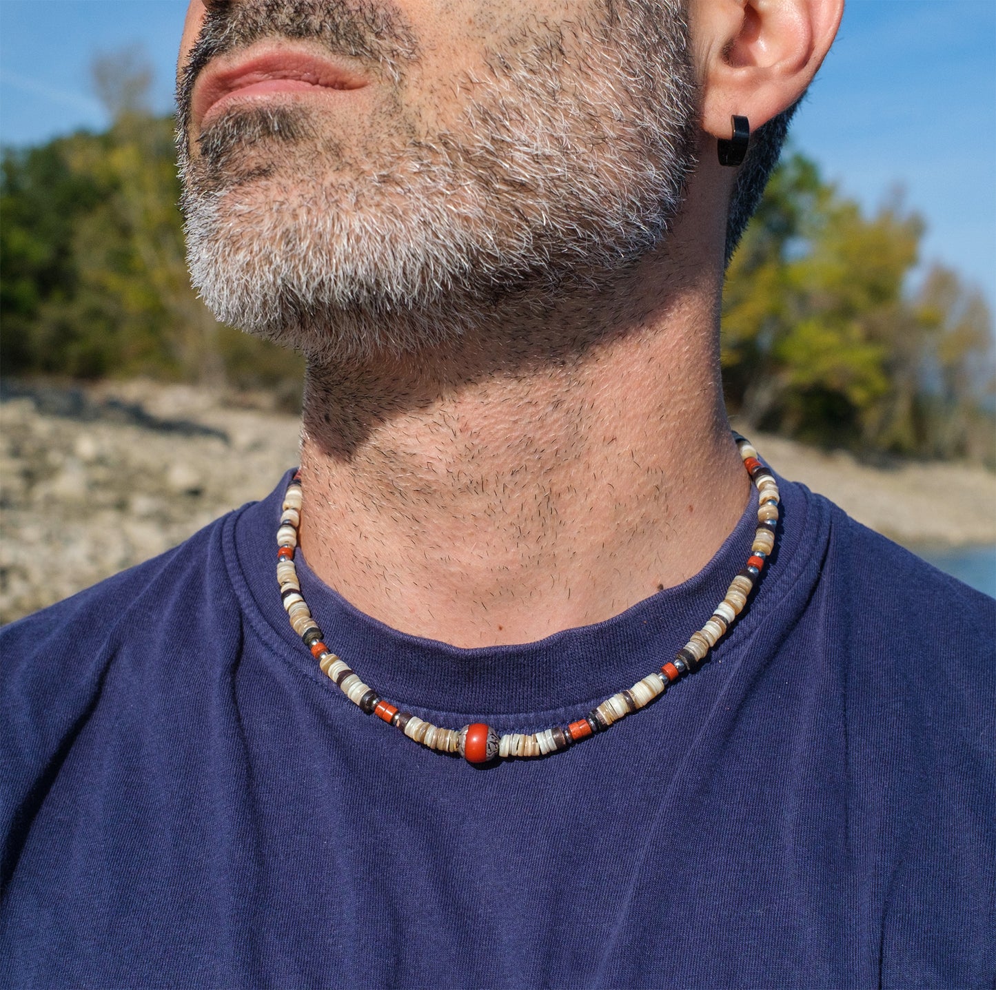 Collier Homme heishi coquillages agate et corail