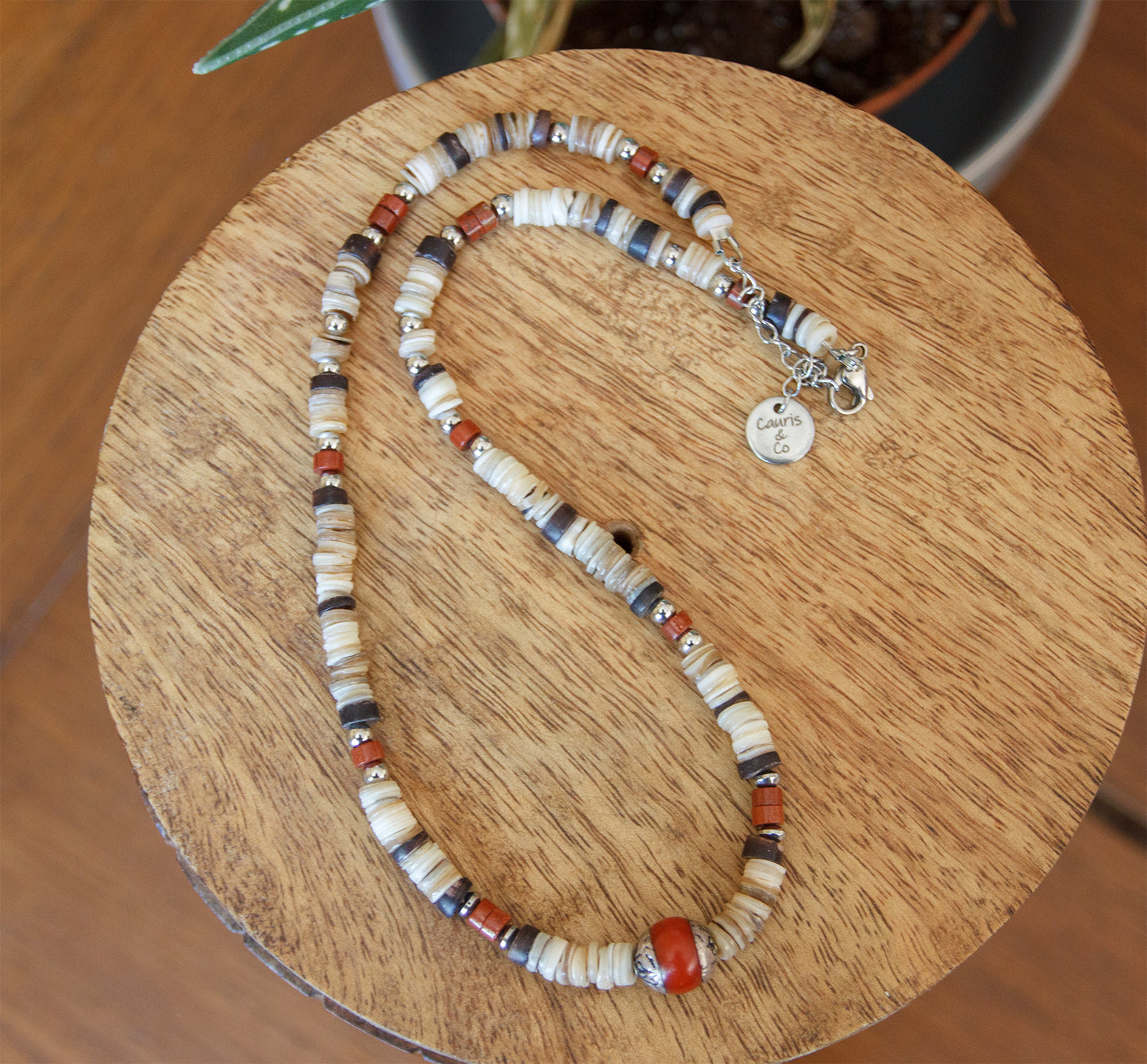 Collier Homme heishi coquillages agate et corail