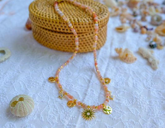 Collier ras de cou sunstone et breloques soleil et étoile – Bijou Bohème Chic
