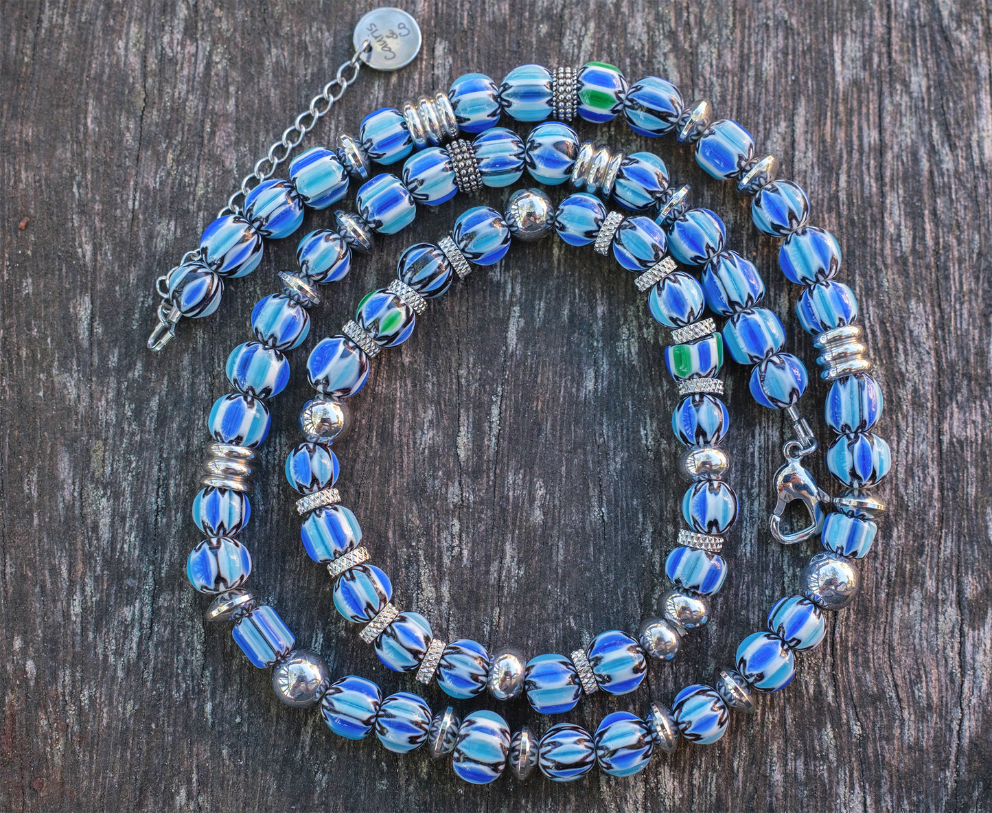 collier homme perles chevrons bleu