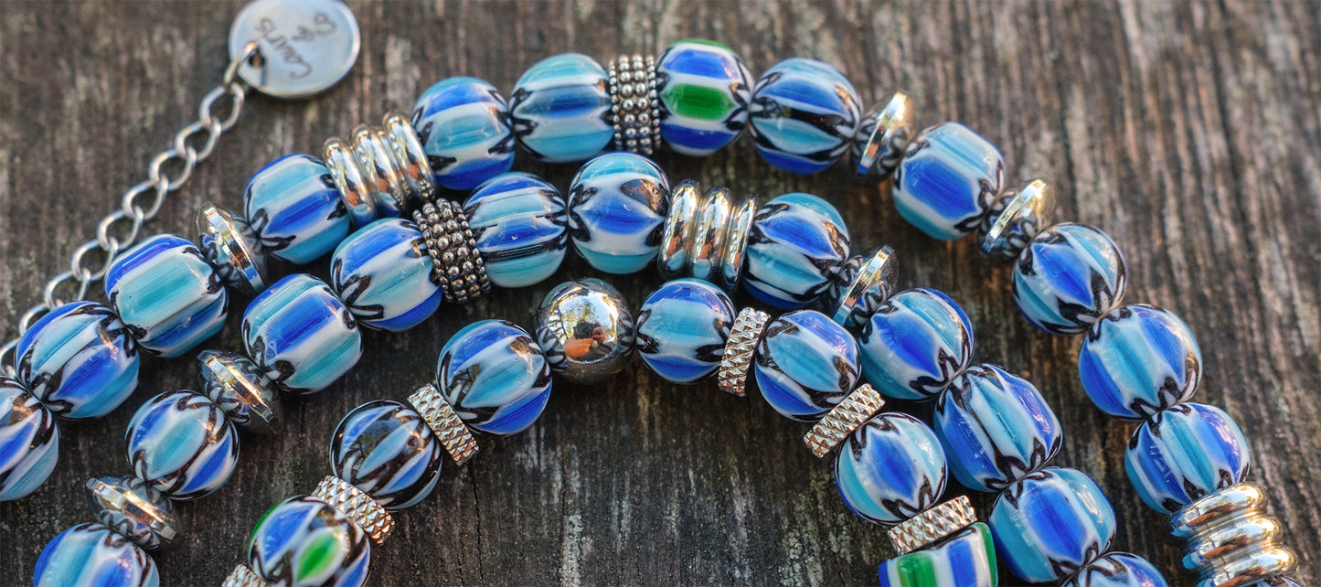 collier homme perles chevrons bleu