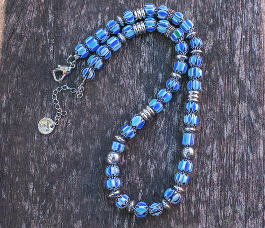 collier homme perles chevrons bleu