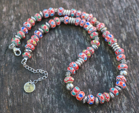 collier homme perles chevrons rouge