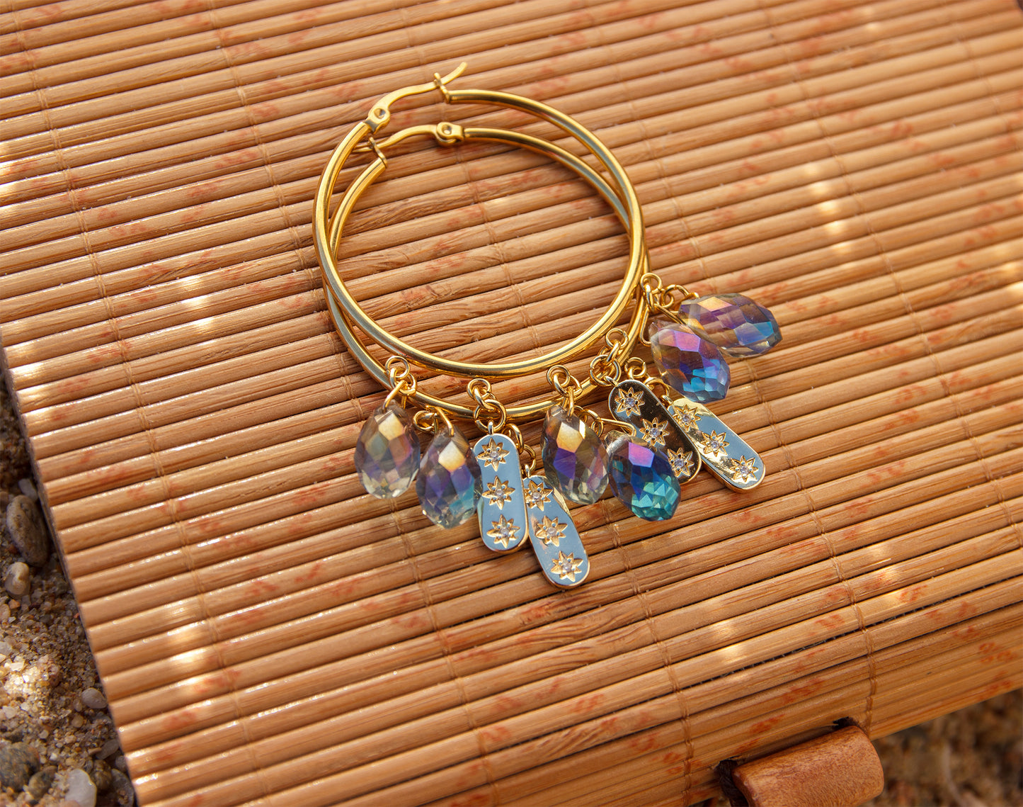 Créole à breloque goutte et pendentif étoilé