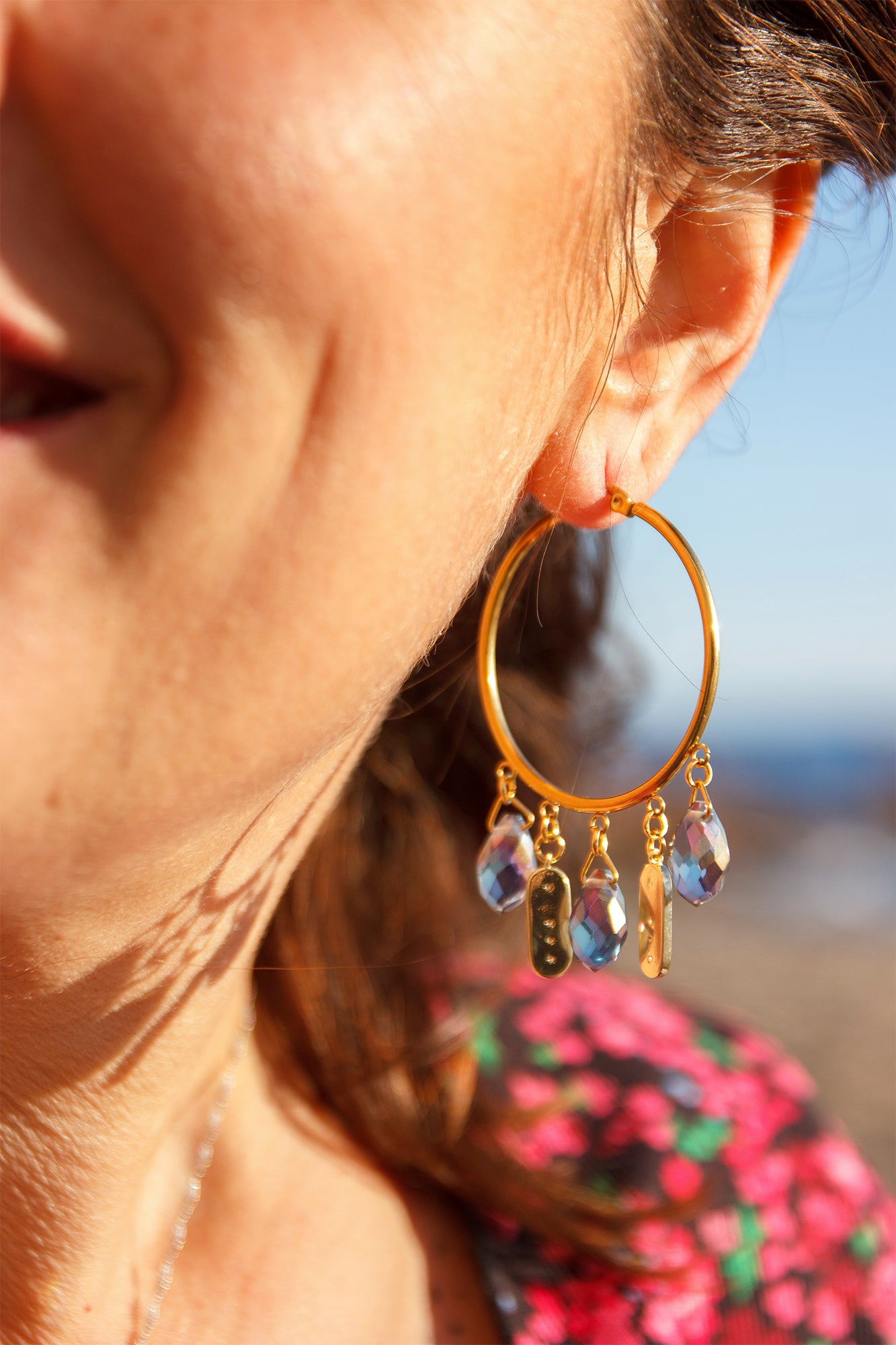 Créole à breloque goutte et pendentif étoilé