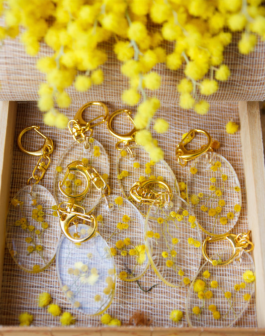 Porte-clé Mimosa Résine Artisanal - Fleurs Séchées faite main - caurisandco