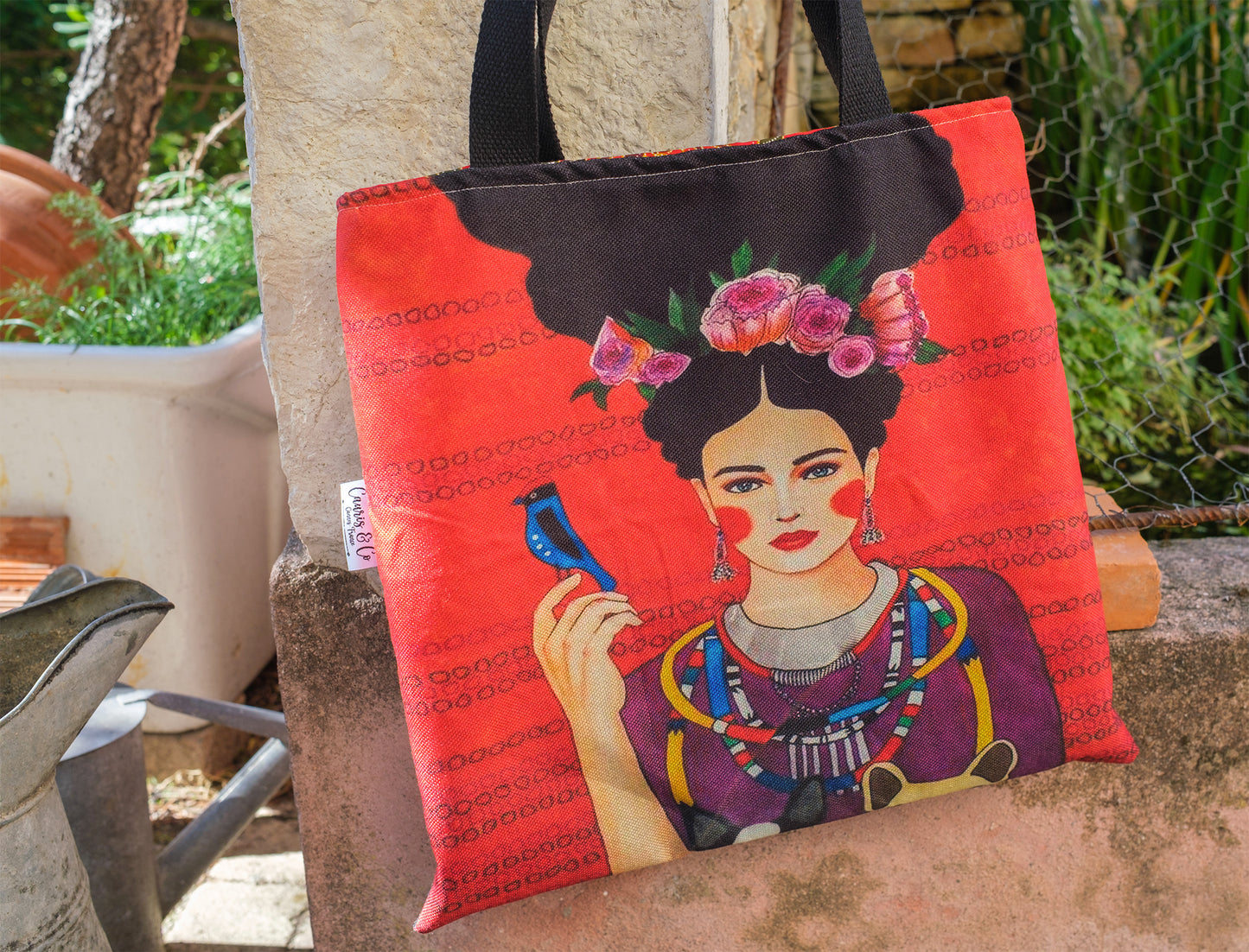 Sac tote bag visage féminin rouge 40*40 cm doublure batik PIECE UNIQUE