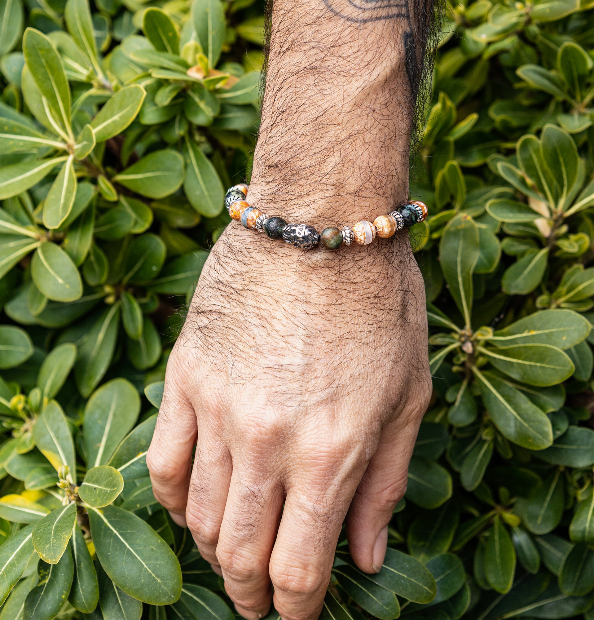 bracelet agate 8mm et turquoise d'Afrique et Bouddha diable en acier inoxydable fait main - caurisandco