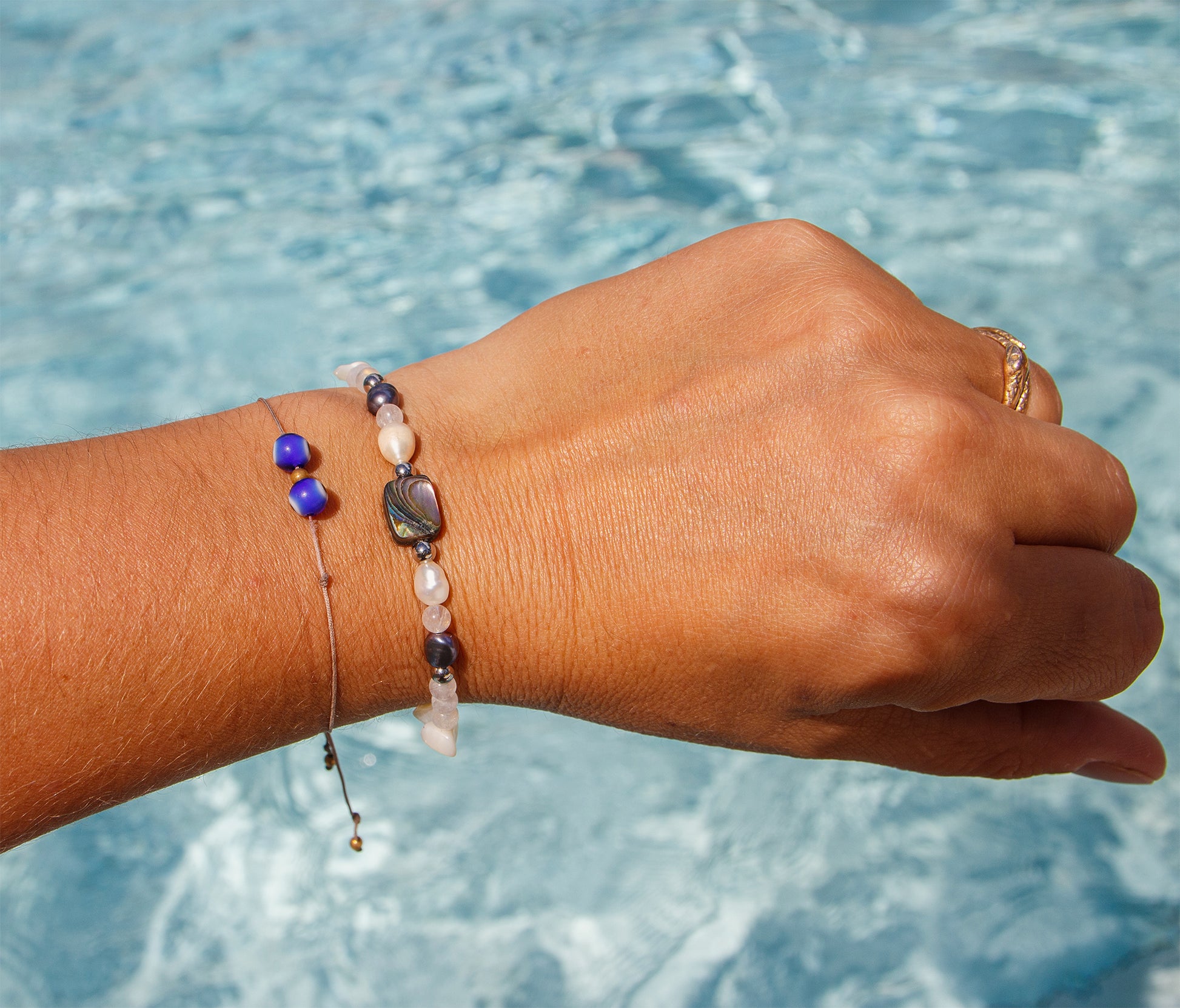 Bracelet perle 4 mm abalone et pierre de lune - caurisandco