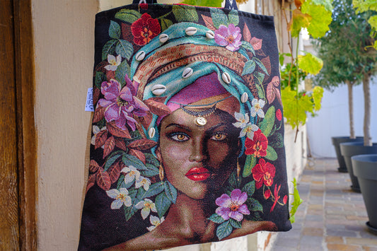tote bag toile de jute sleepy beauty et visage africain avec coquillage brodé 45*45 cm doublure batik PIECE UNIQUE - caurisandco
